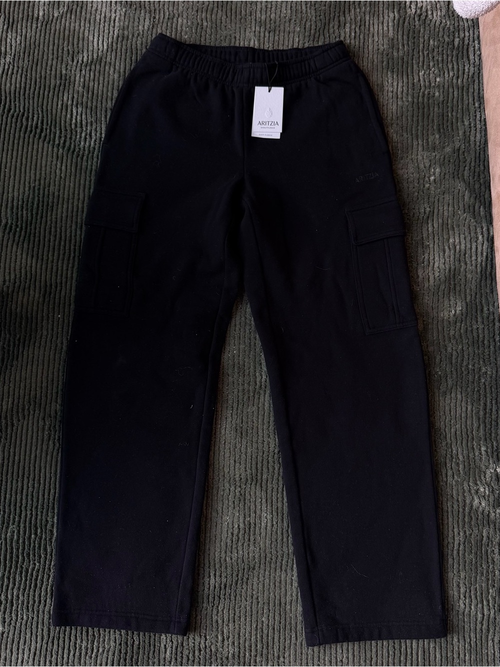 Aritzia Black Mega Cargo Sweatpants